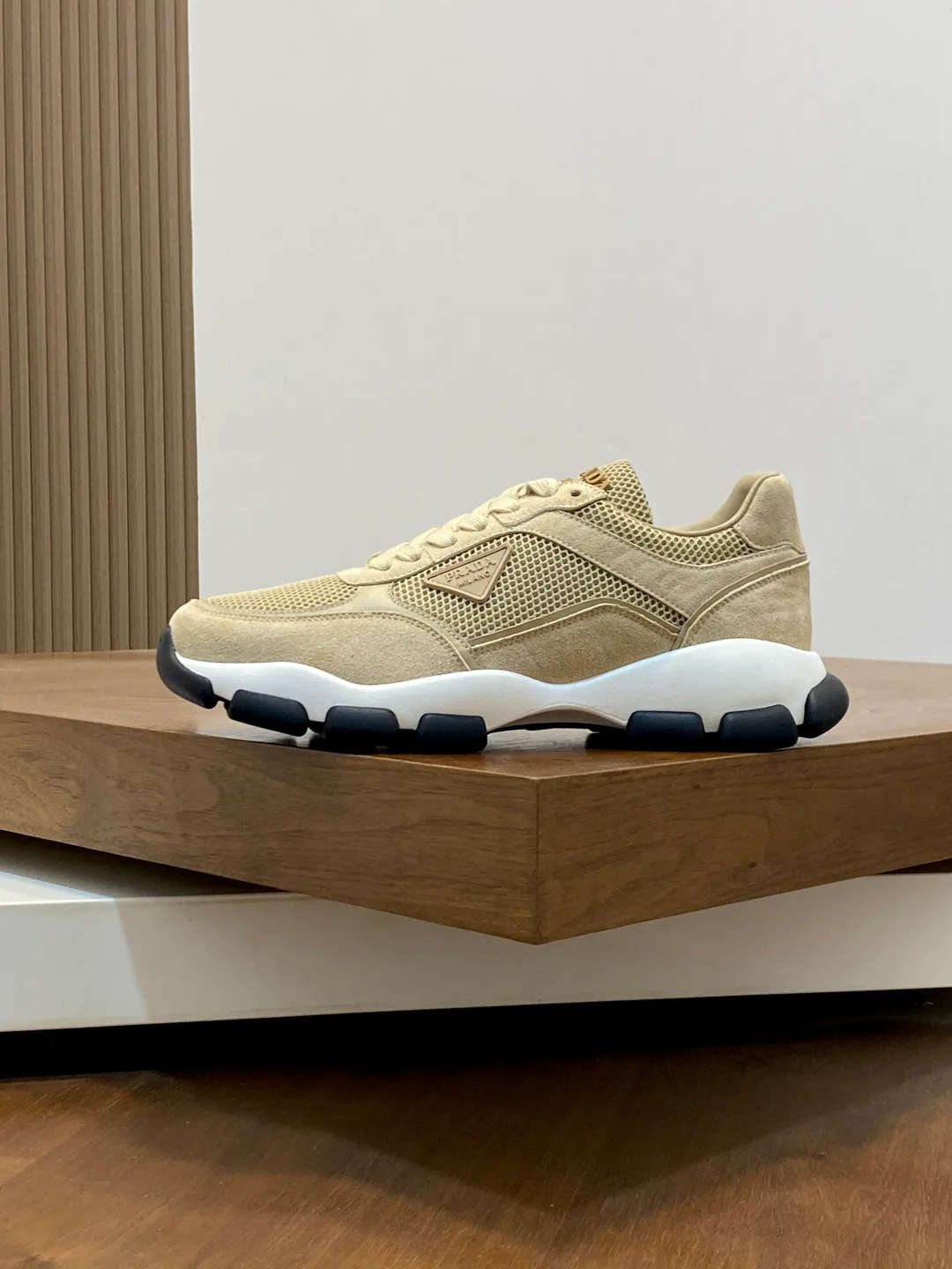 Men's Sneakers PRADA 18274611