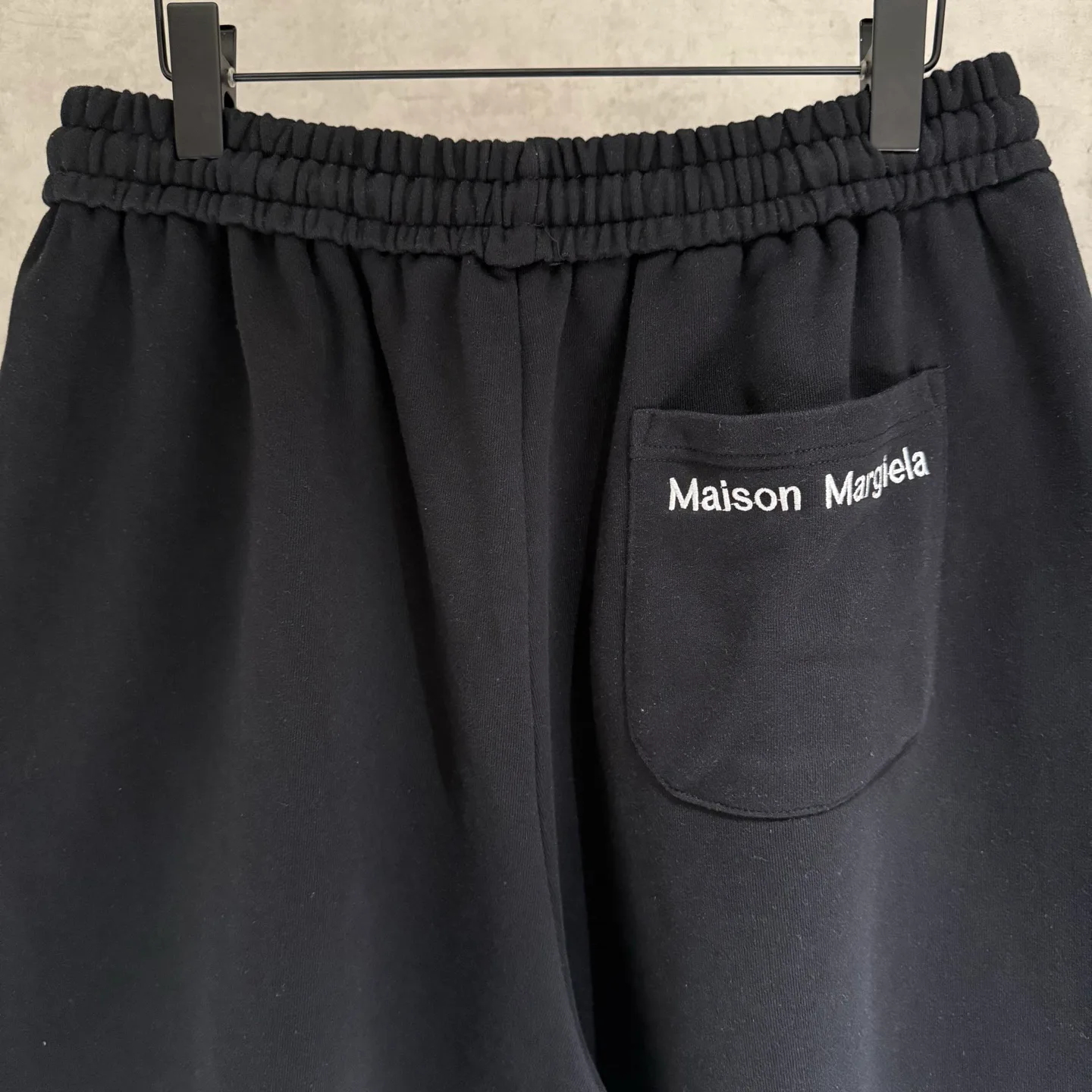 Men's Shorts MAISON MARGIELA 17610088