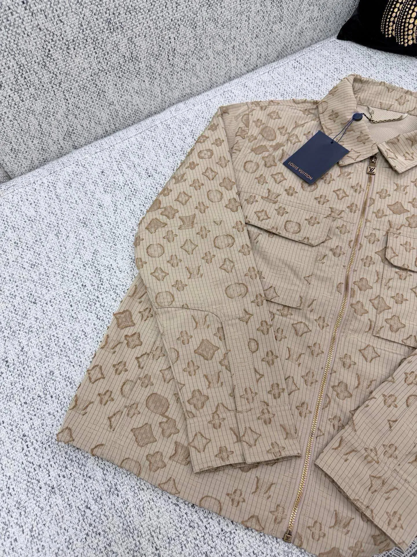 Men's Jackets And Down Jackets LOUIS VUITTON 18395786