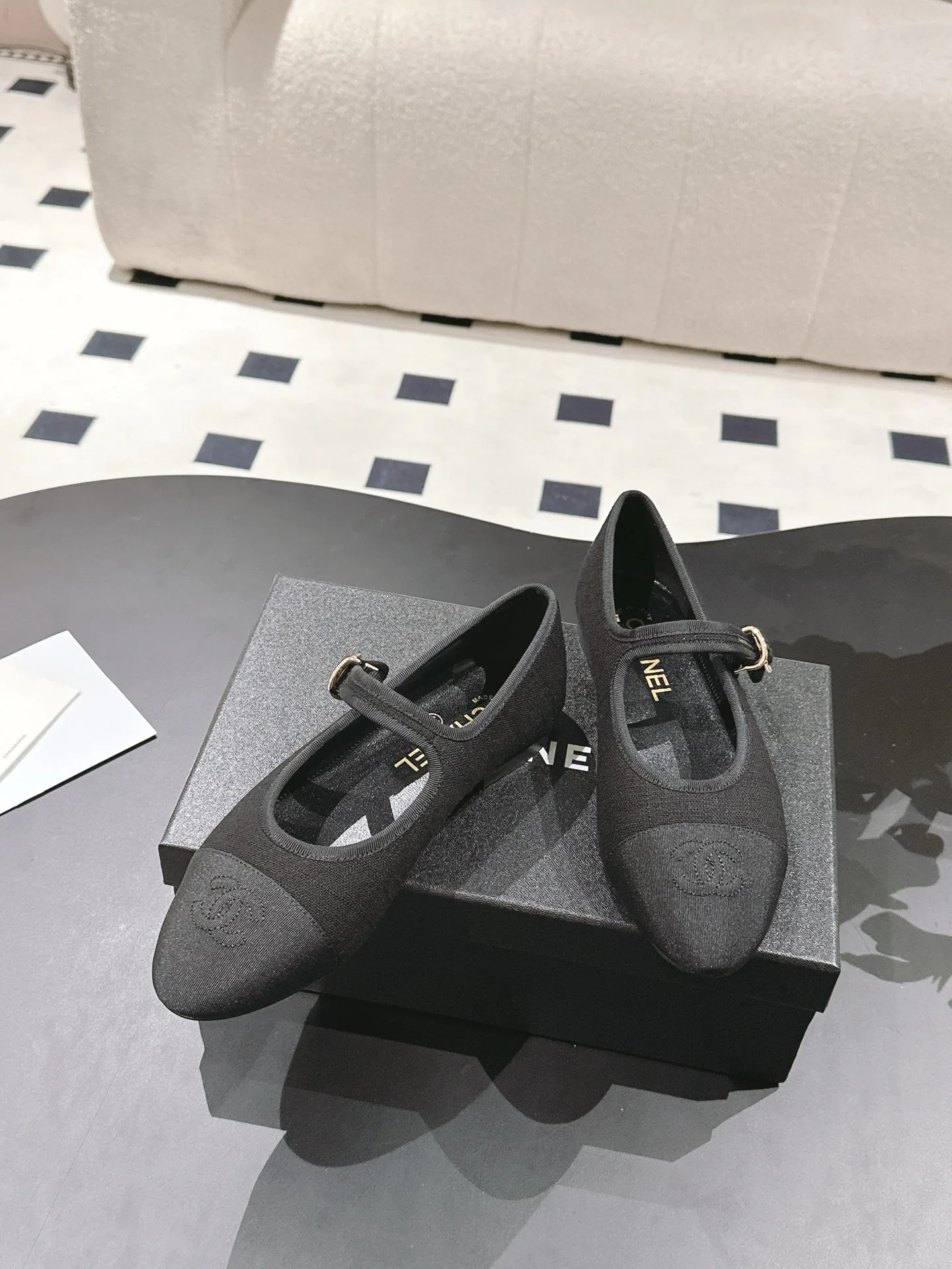 Women's Ballet Flats CHANEL 18083578