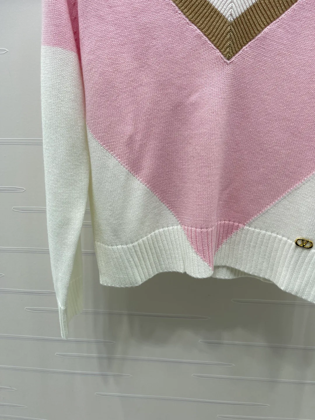 Women's Jumpers And Sweaters VALENTINO 18140972