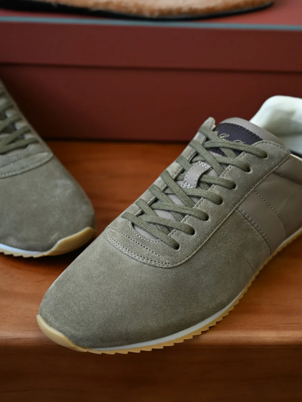 Men's Sneakers LORO PIANA 18382700