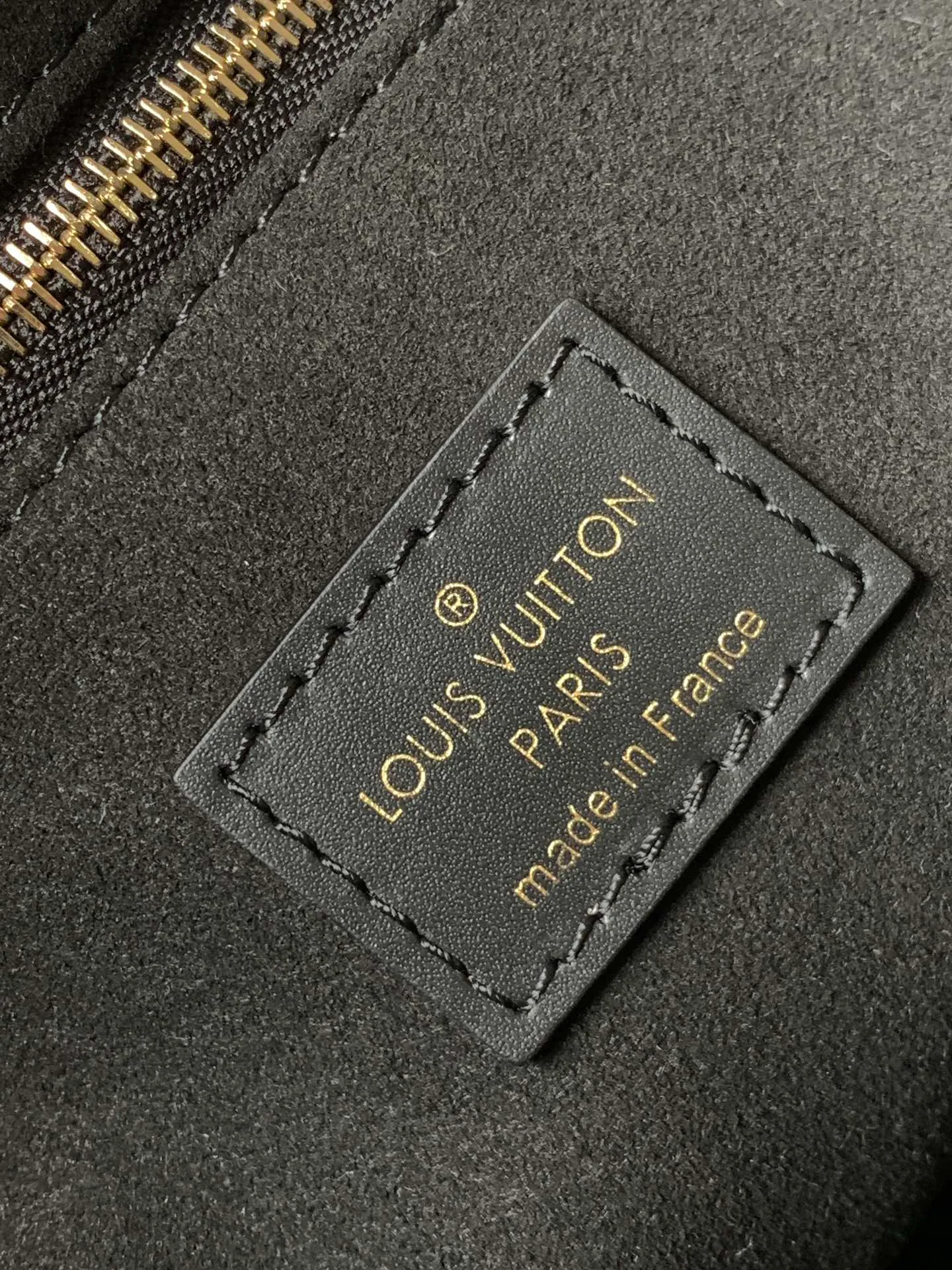 Women's Classic Handbags LOUIS VUITTON 18148122