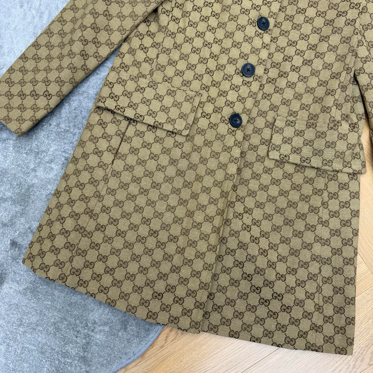 Women's Coats GUCCI 18501748