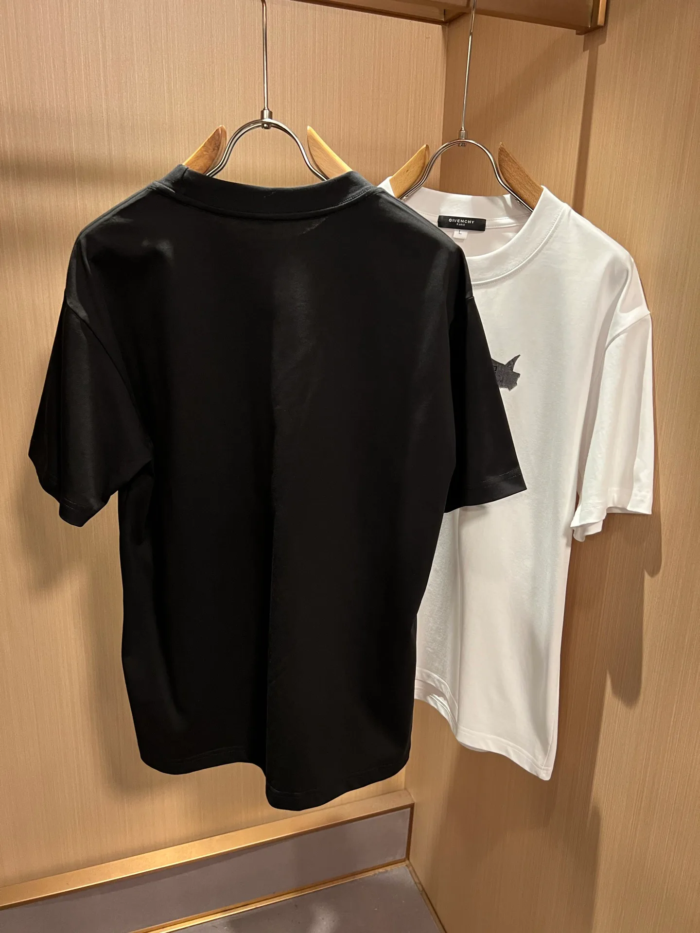 Men's T-Shirts GIVENCHY 18343328