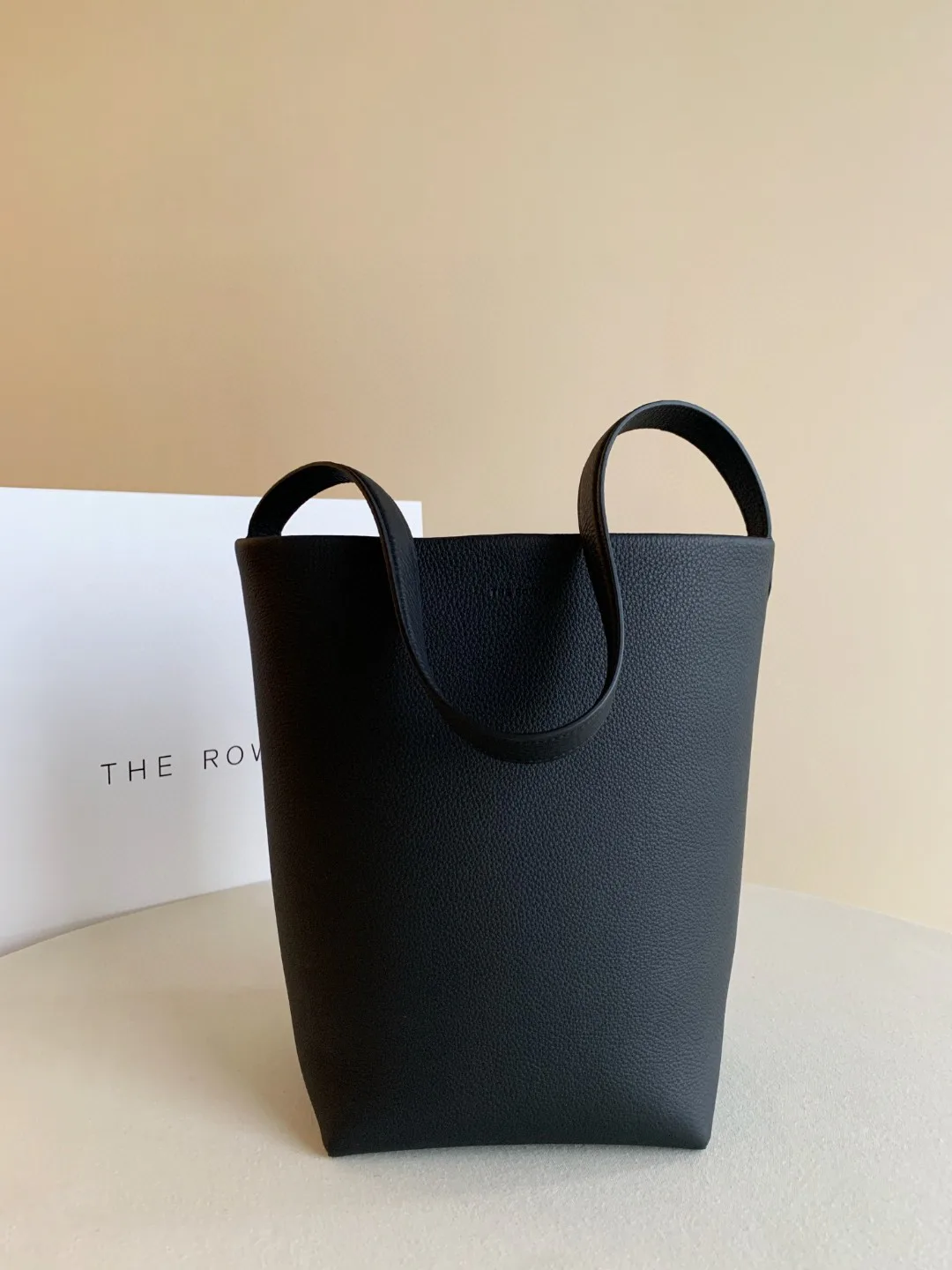 Women's Classic Handbags THE ROW 18070654