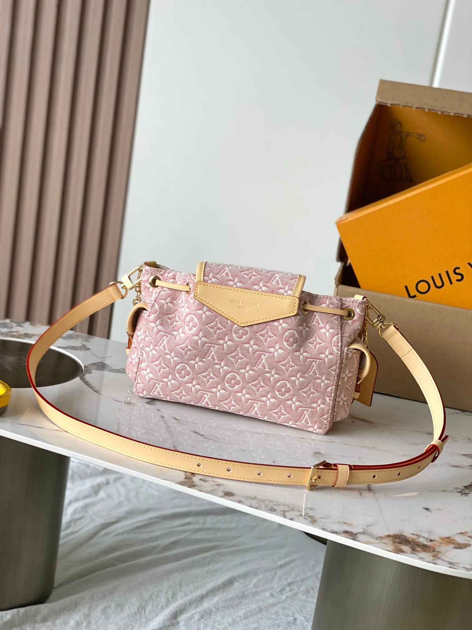 Women's Classic Handbags LOUIS VUITTON 17385922