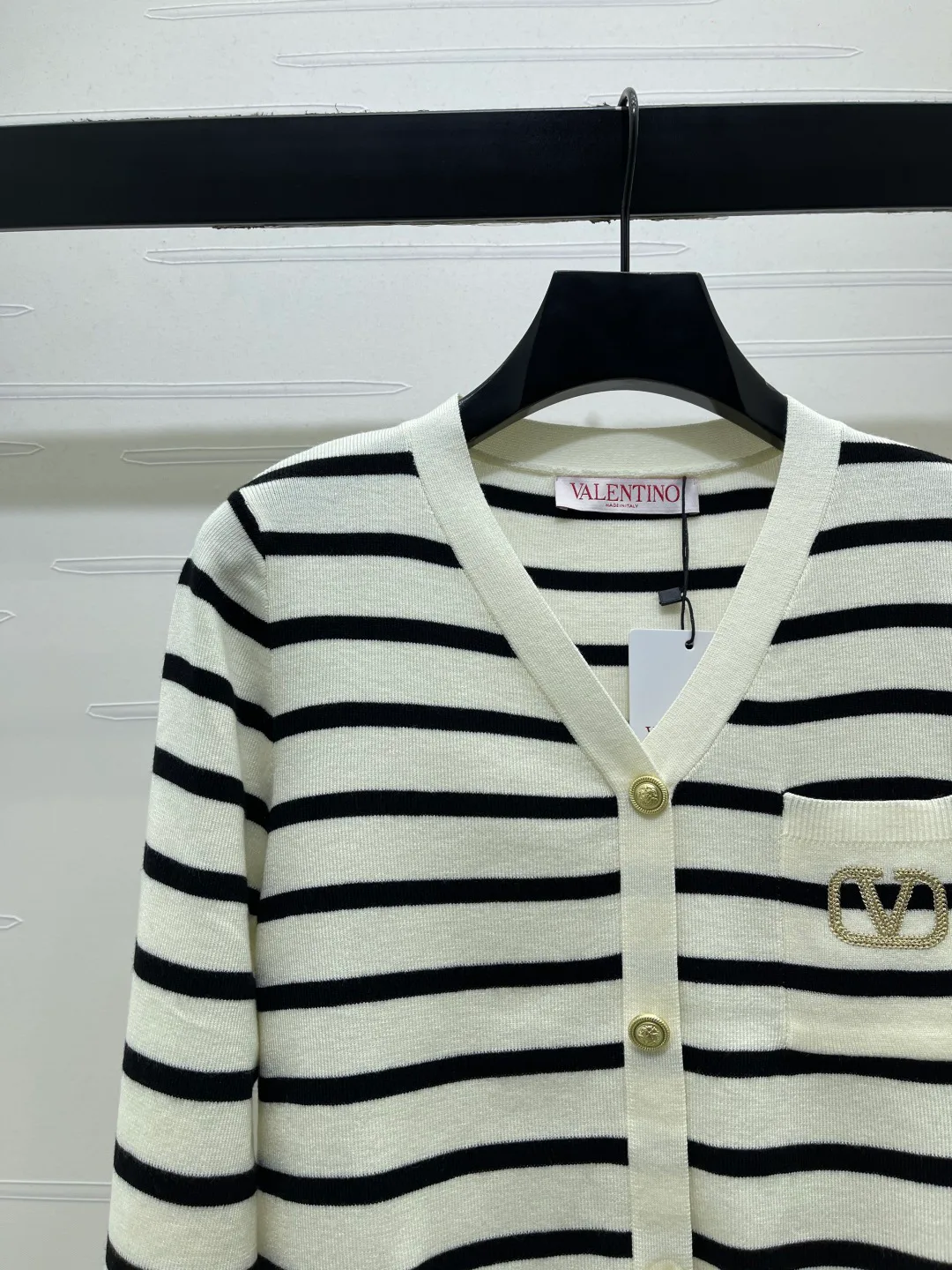 Women's Jumpers And Sweaters VALENTINO 17941116