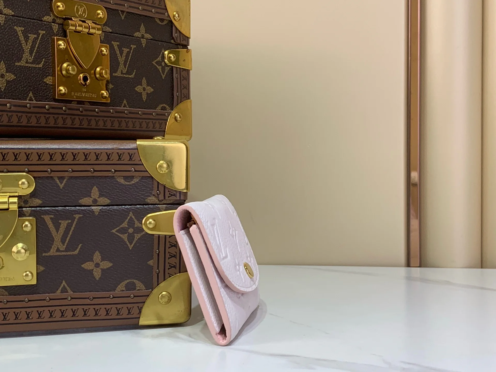 Women's Clutches LOUIS VUITTON 17499373