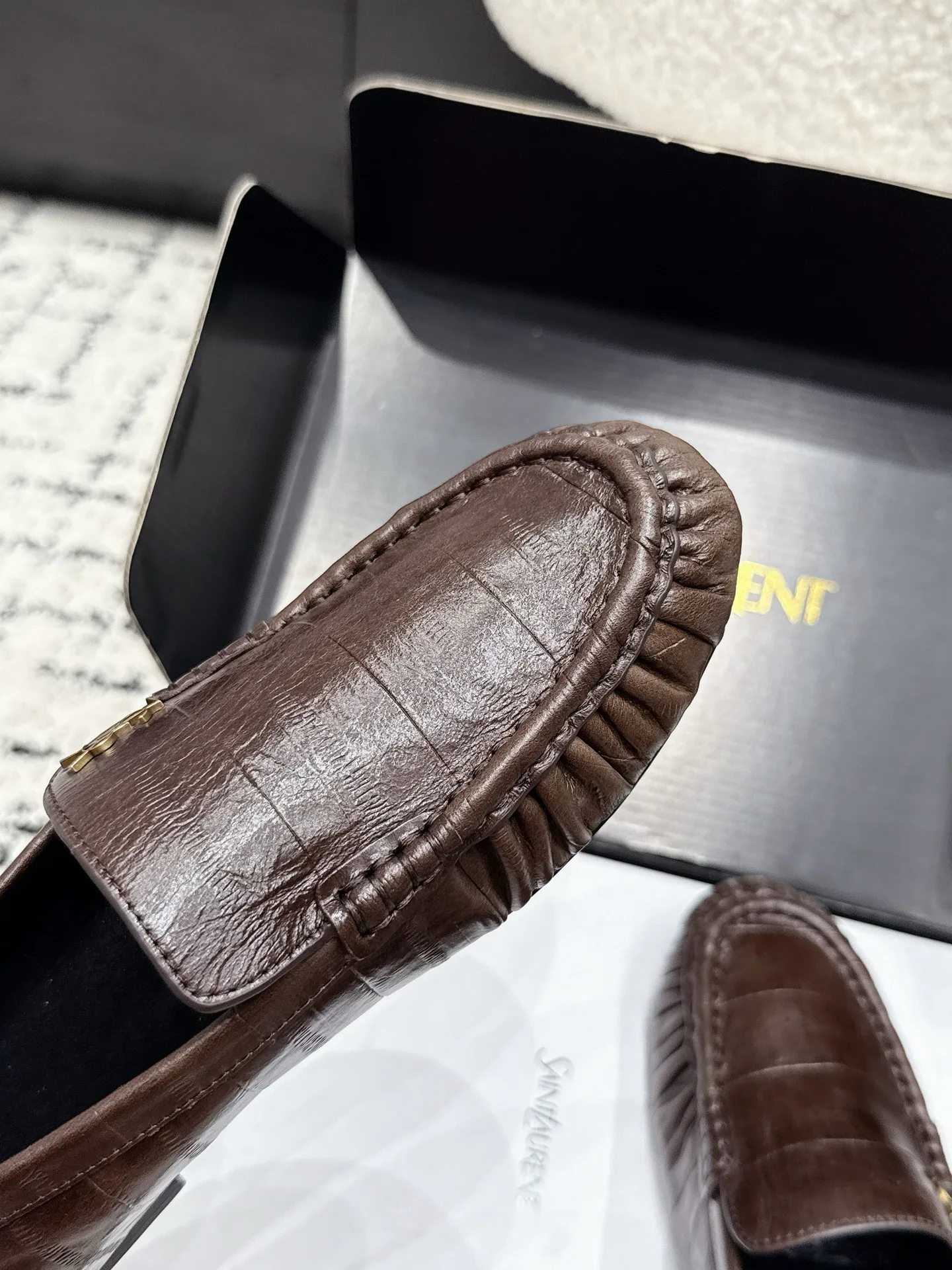 Women's Loafers And Moccasins SAINT LAURENT 17355733