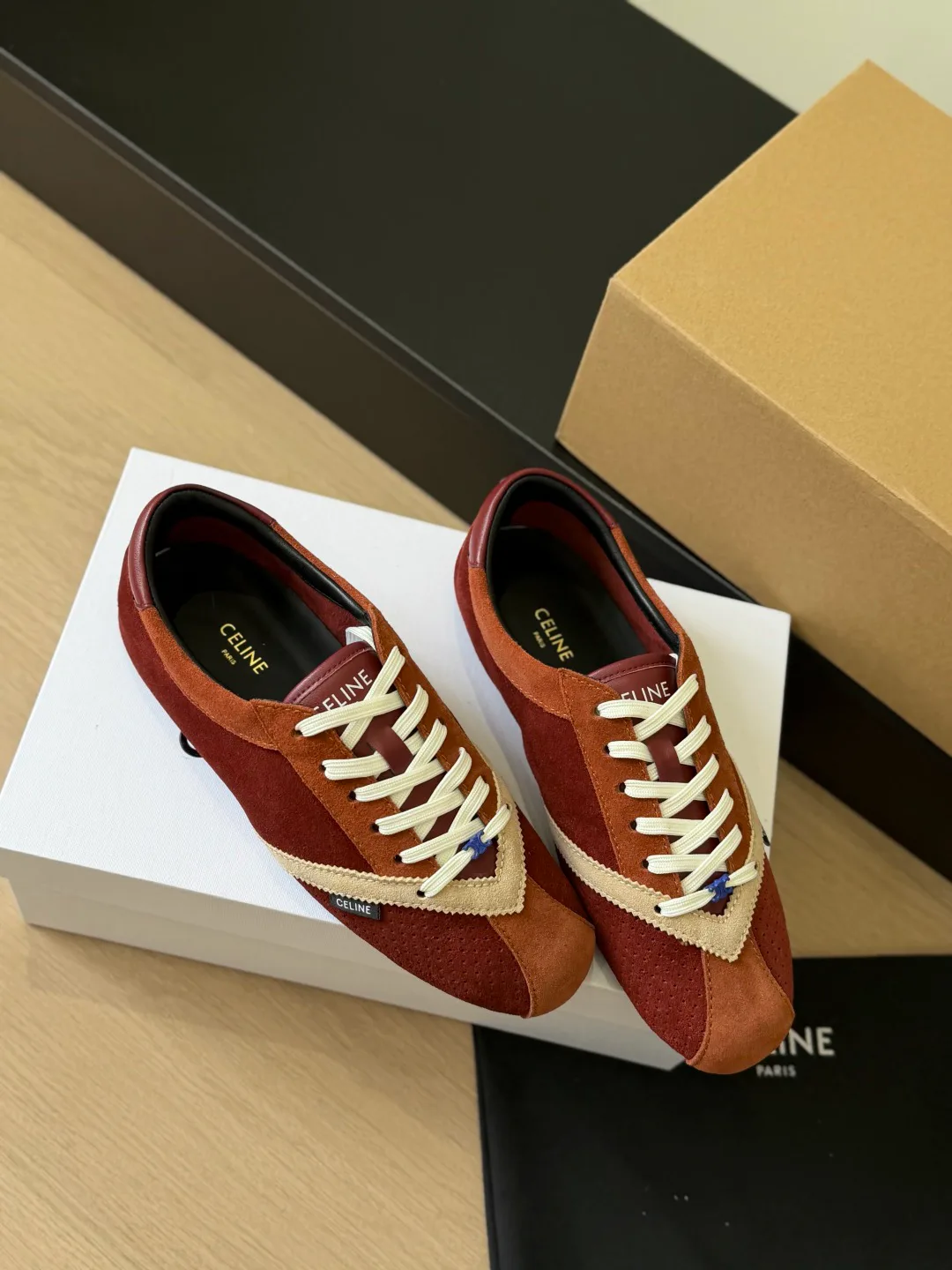 Women's Sneakers CELINE 18224055