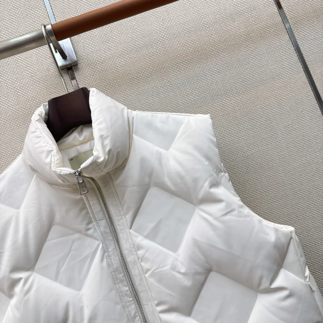 Women's Vests FENDI 18094507