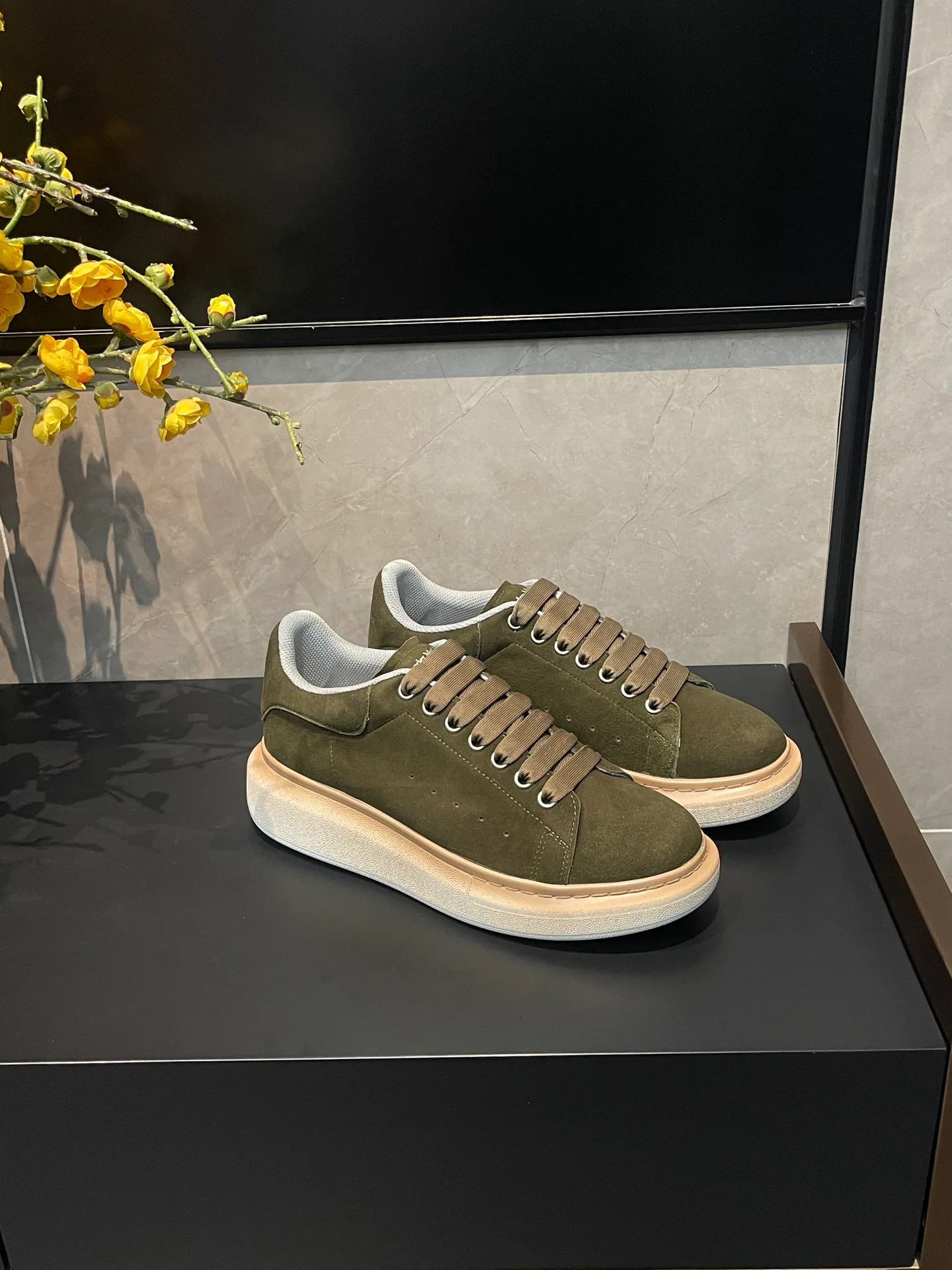 Women's Sneakers ALEXANDER MCQUEEN 17827926