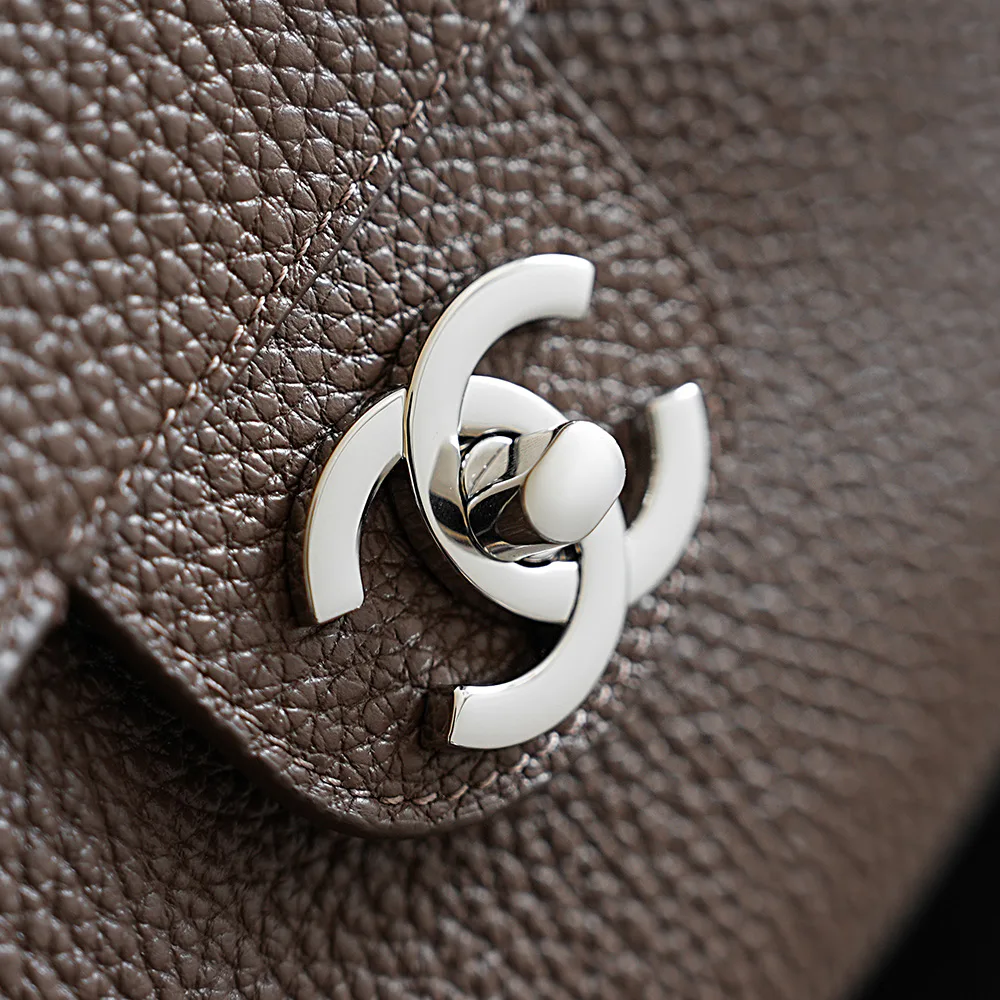 Классические Сумки Женские Chanel 18588714