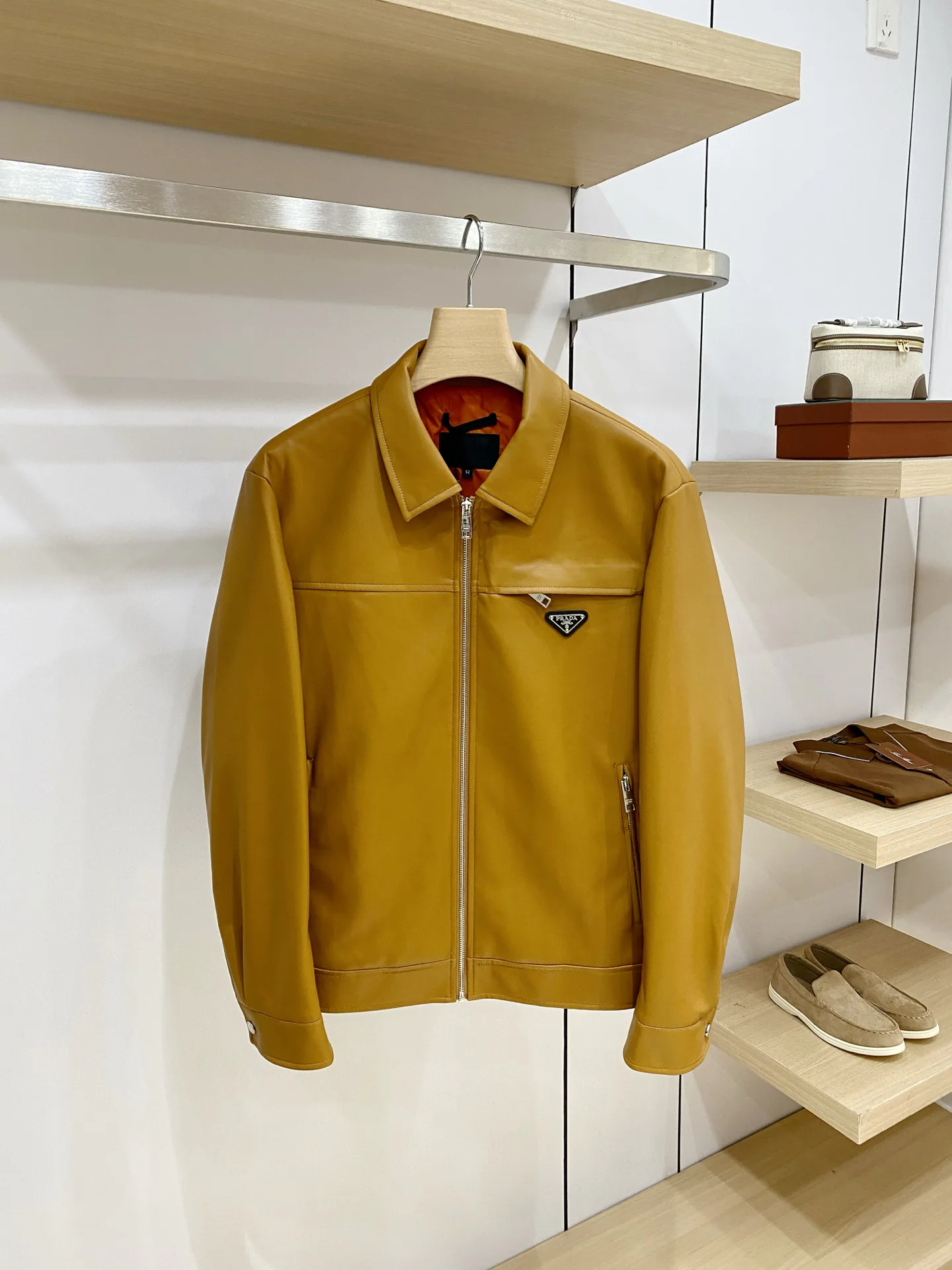 Men's Leather Jackets And Sheepskin Coats PRADA 18315651
