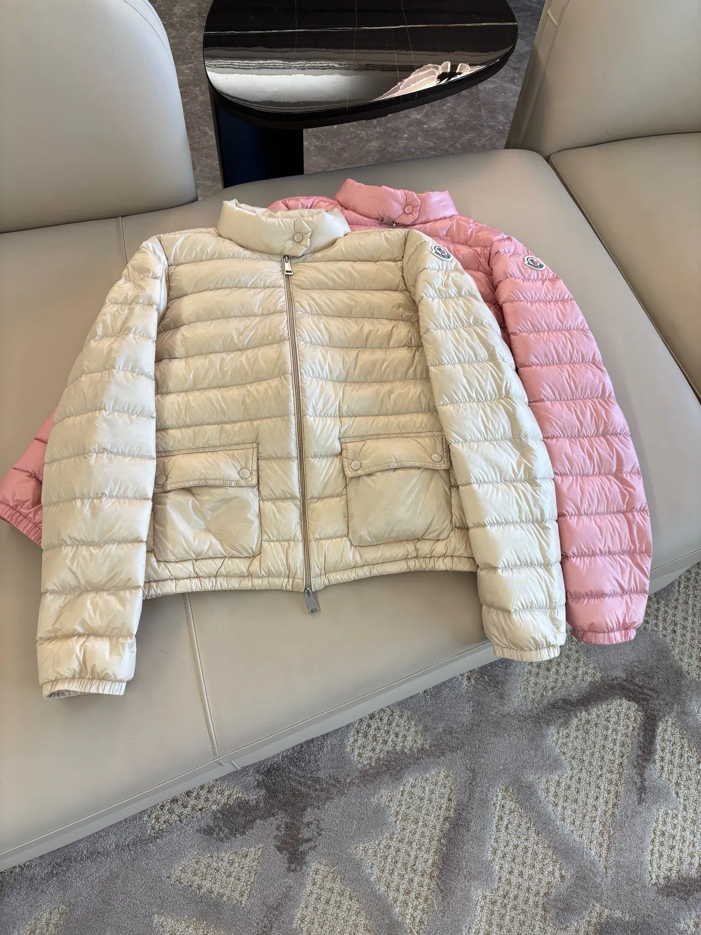 Women's Jackets And Down Jackets MONCLER 17973765