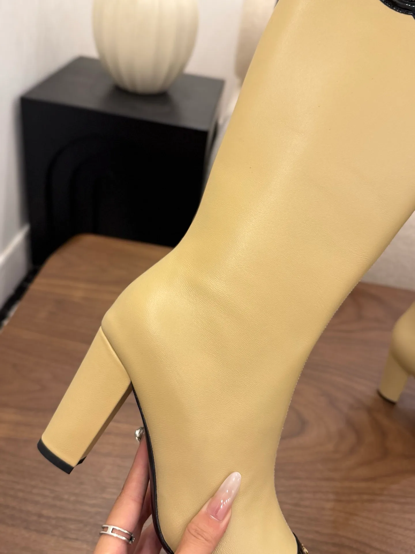 Women's Boots CHANEL 17925193