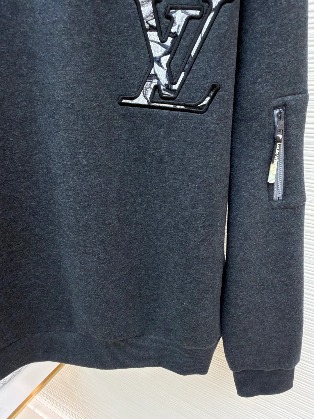 Men's Sweatshirts And Hoodies LOUIS VUITTON 18260622