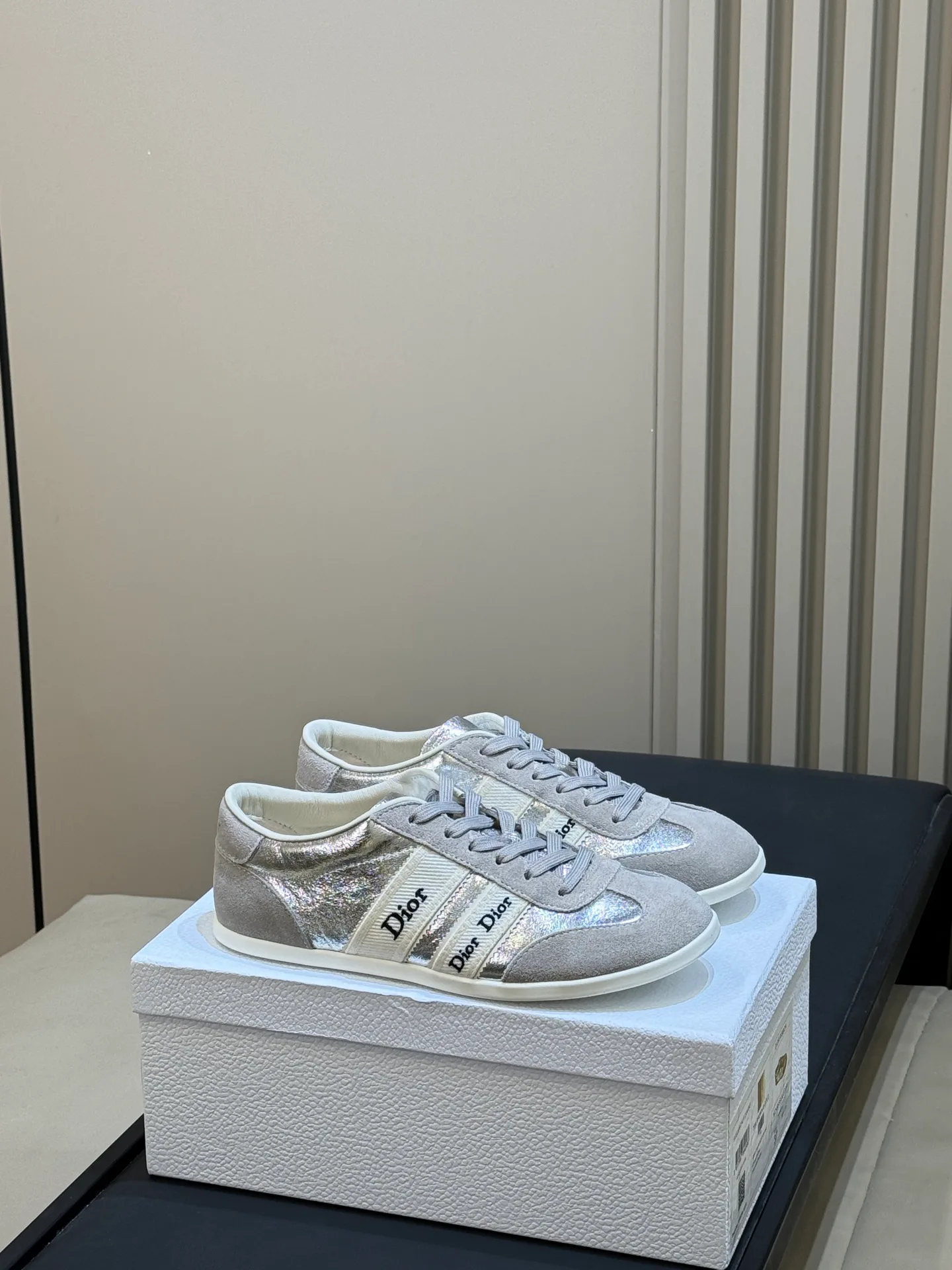Women's Sneakers CHRISTIAN DIOR 18073067