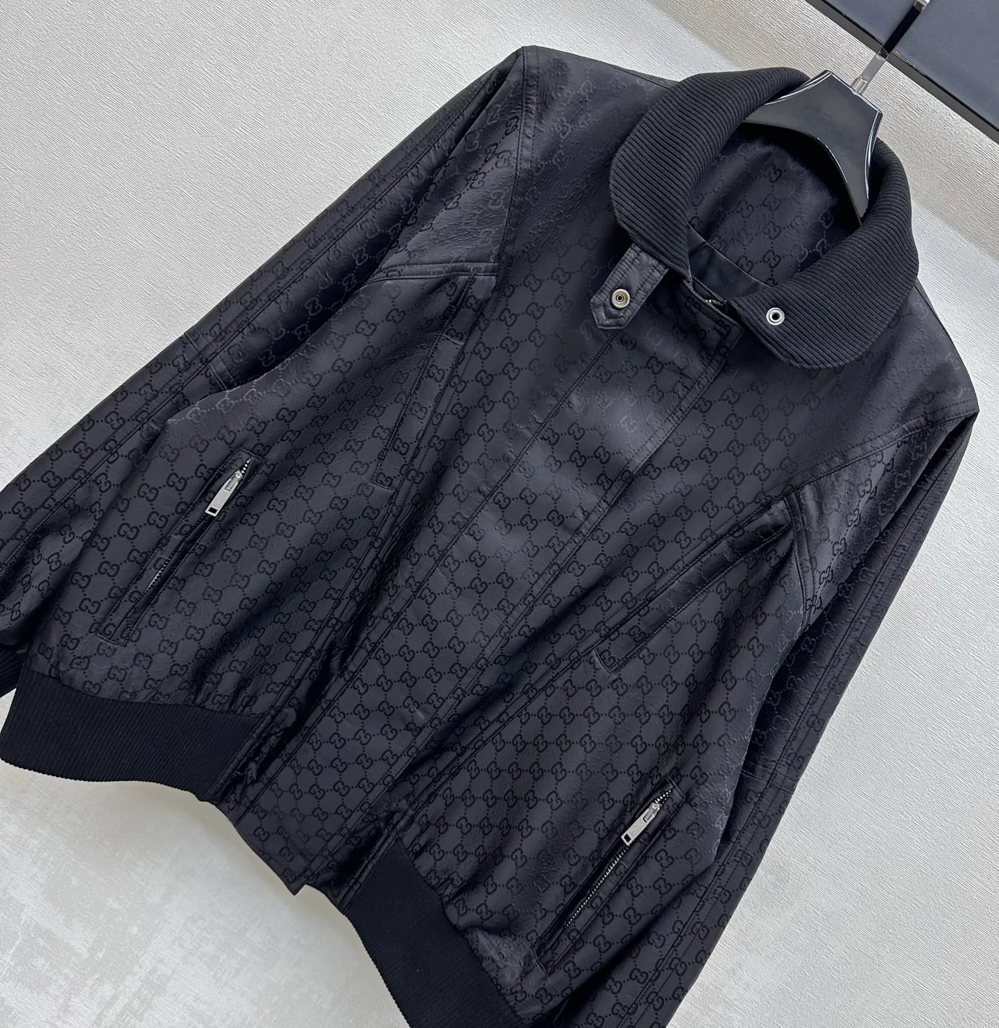 Women's Jackets And Down Jackets GUCCI 17892480