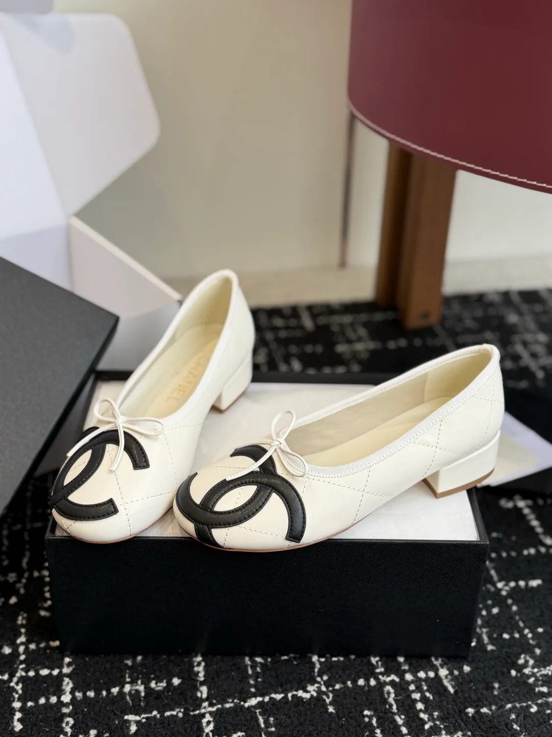 Women's Ballet Flats CHANEL 17740547