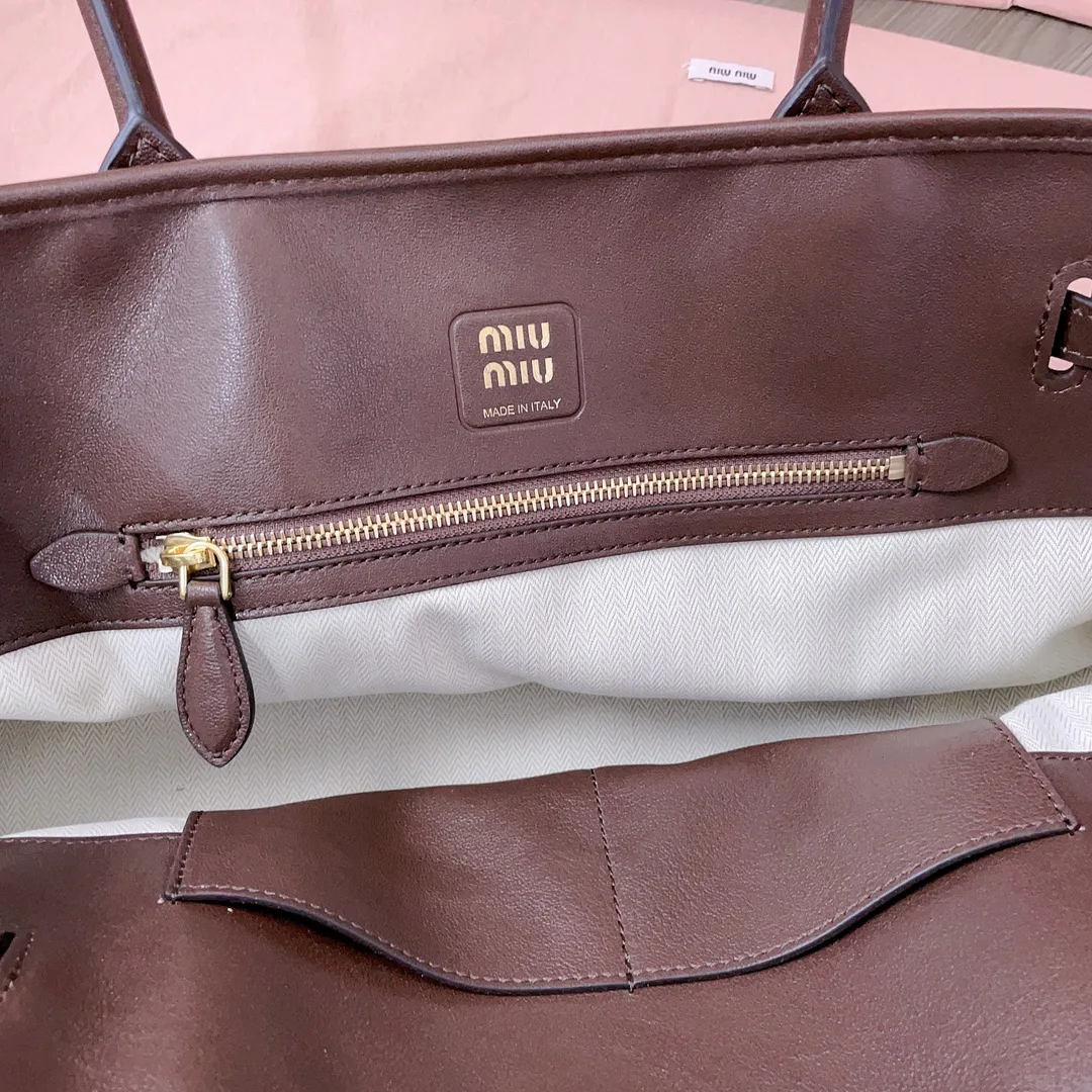 Women's Classic Handbags MIU MIU 18004736
