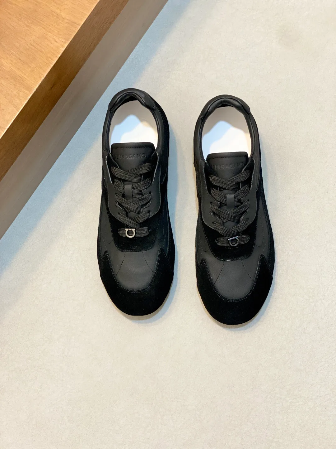 Men's Sneakers SALVATORE FERRAGAMO 18274578