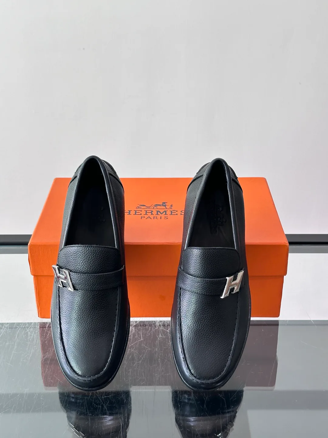 Men's Loafers And Dress Shoes HERMES 18102861