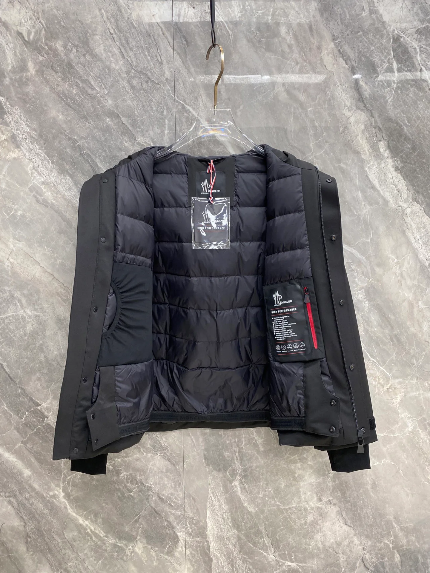 Men's Jackets And Down Jackets MONCLER 18348637