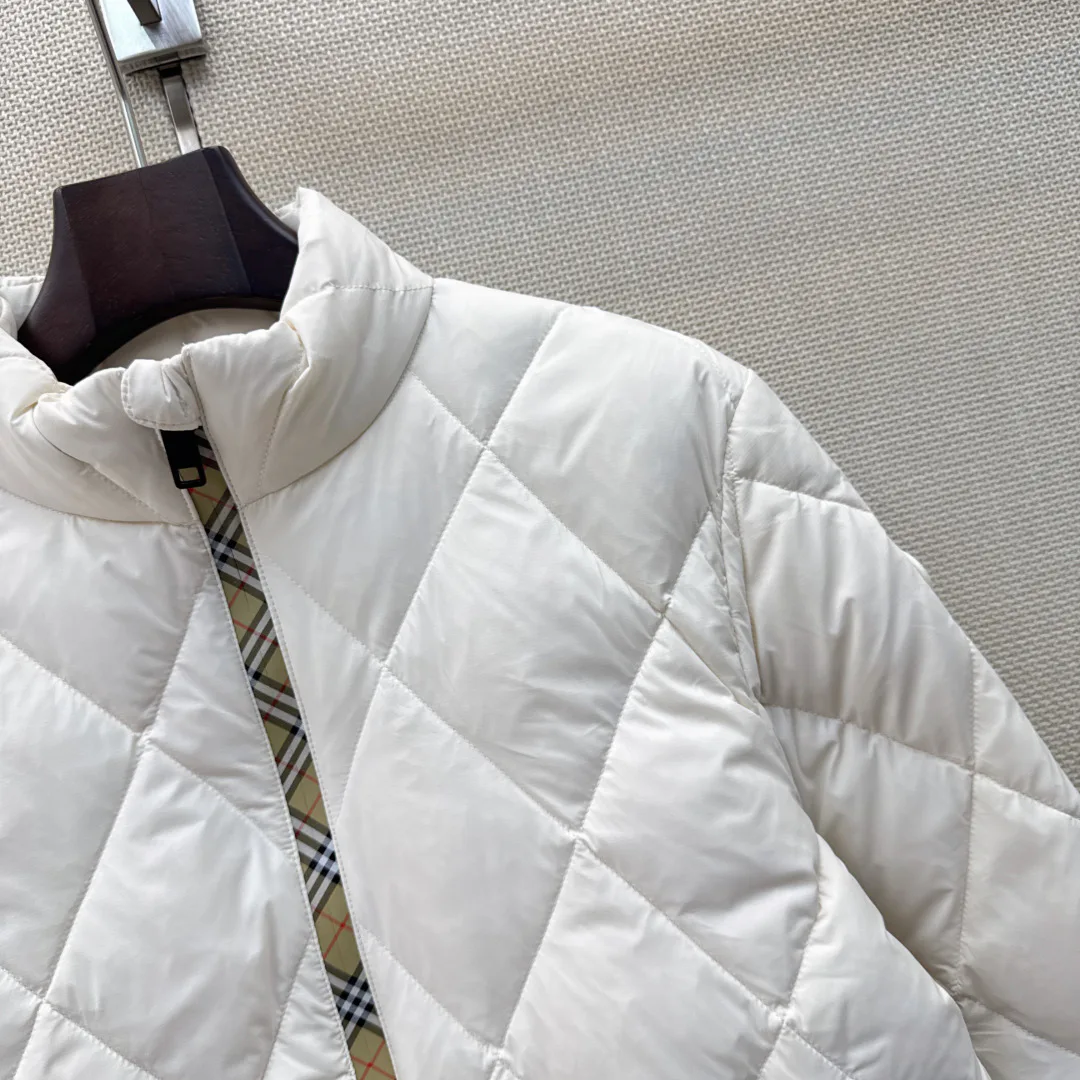 Women's Jackets And Down Jackets BURBERRY 18225571
