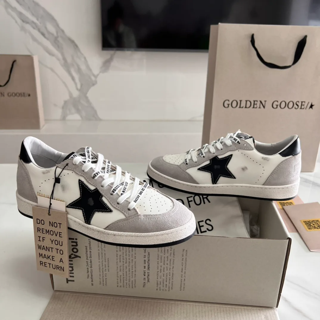 Women's Sneakers GOLDEN GOOSE 16995677