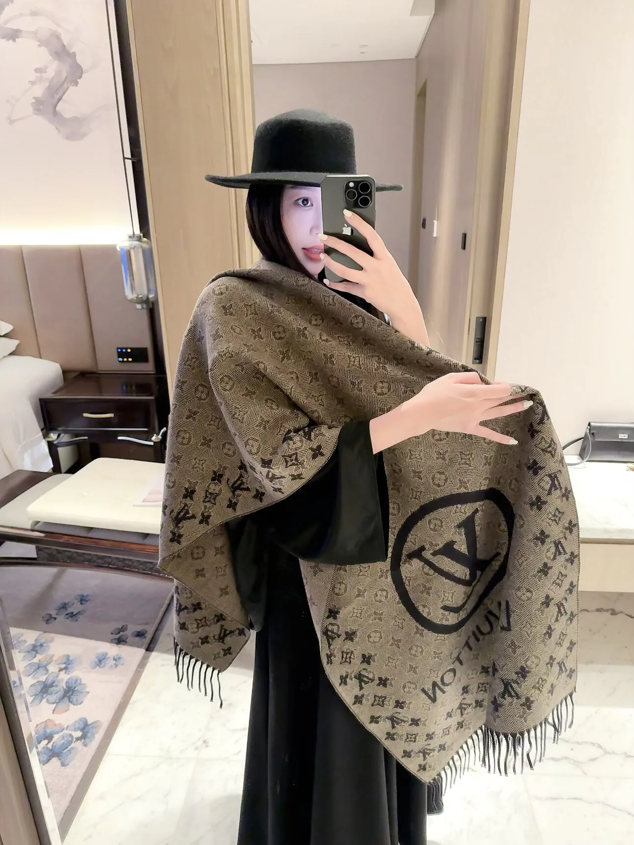 Scarves LOUIS VUITTON 18322561