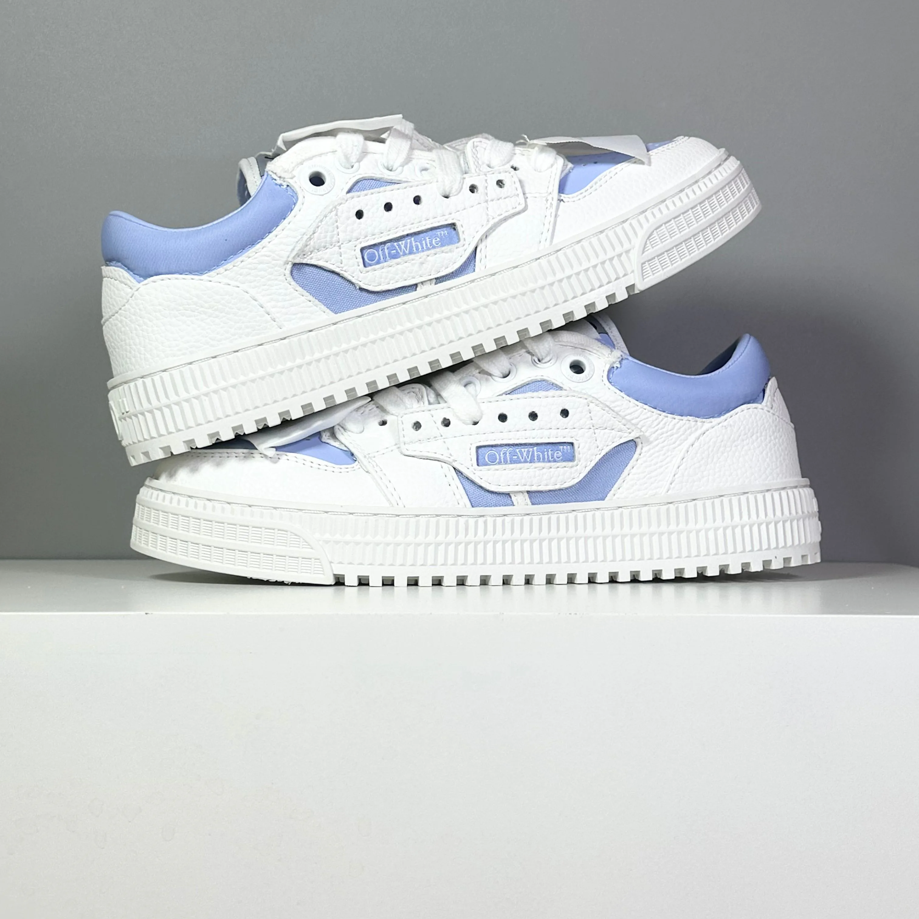 Women's Sneakers OFF-WHITE 18039063