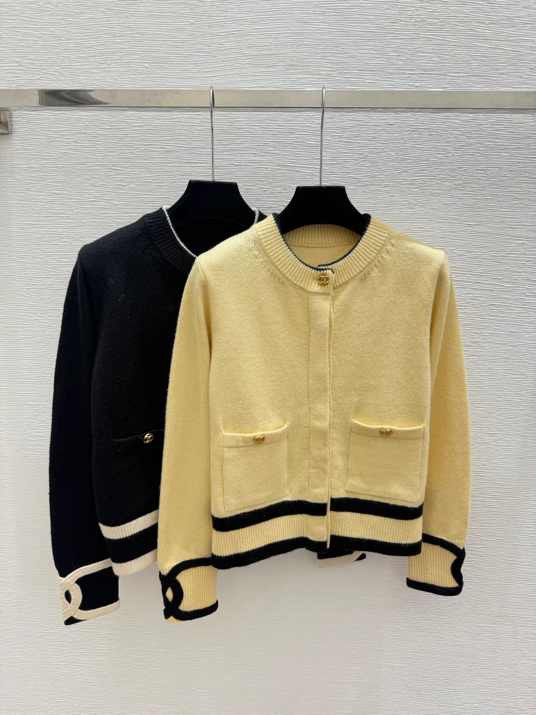 Women's Jumpers And Sweaters CHANEL 18410682