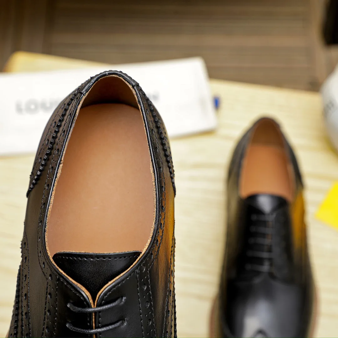 Men's Loafers And Dress Shoes LOUIS VUITTON 17569197