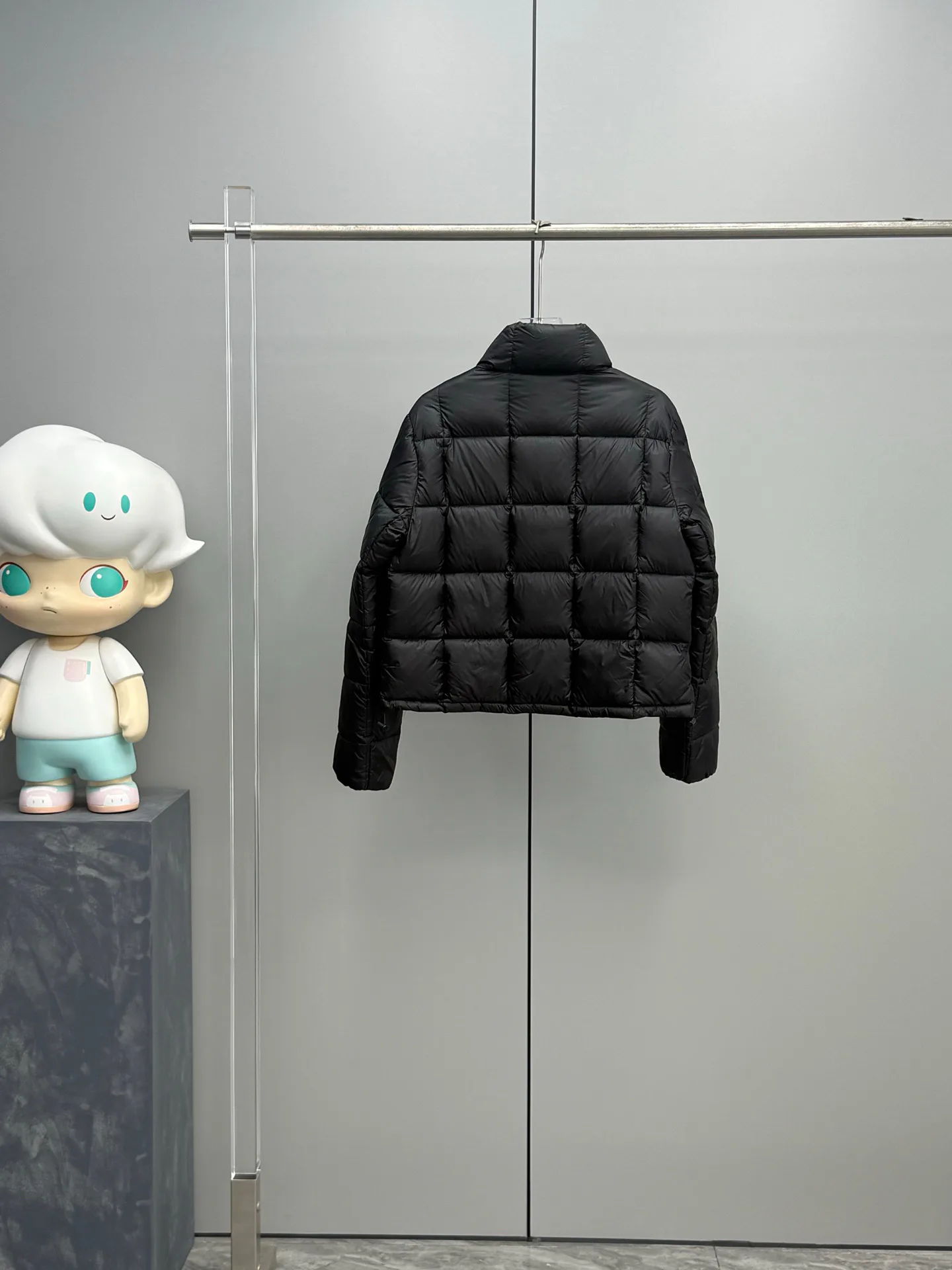 Women's Jackets And Down Jackets MONCLER 17328480