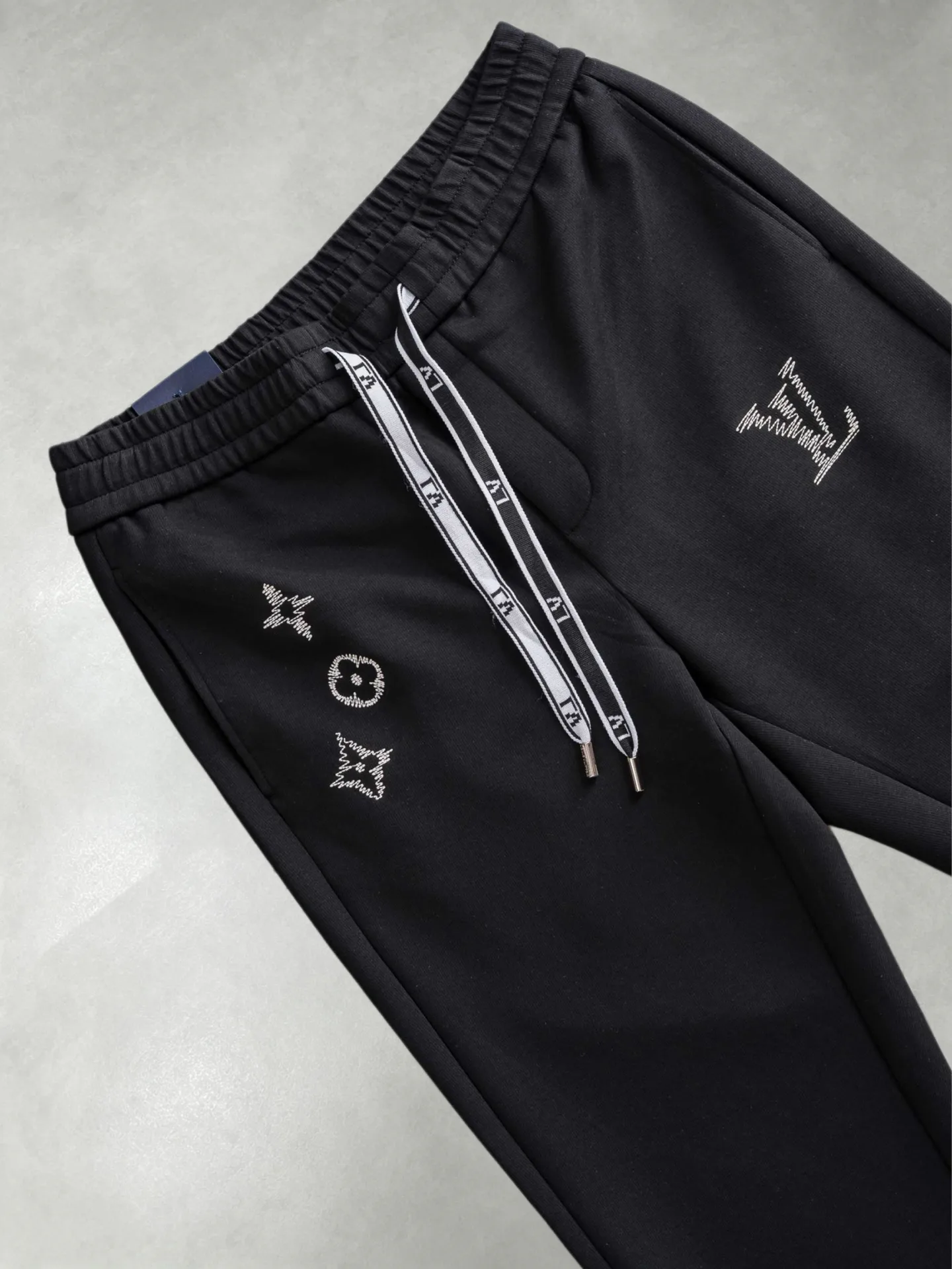 Men's Trousers LOUIS VUITTON 17973689