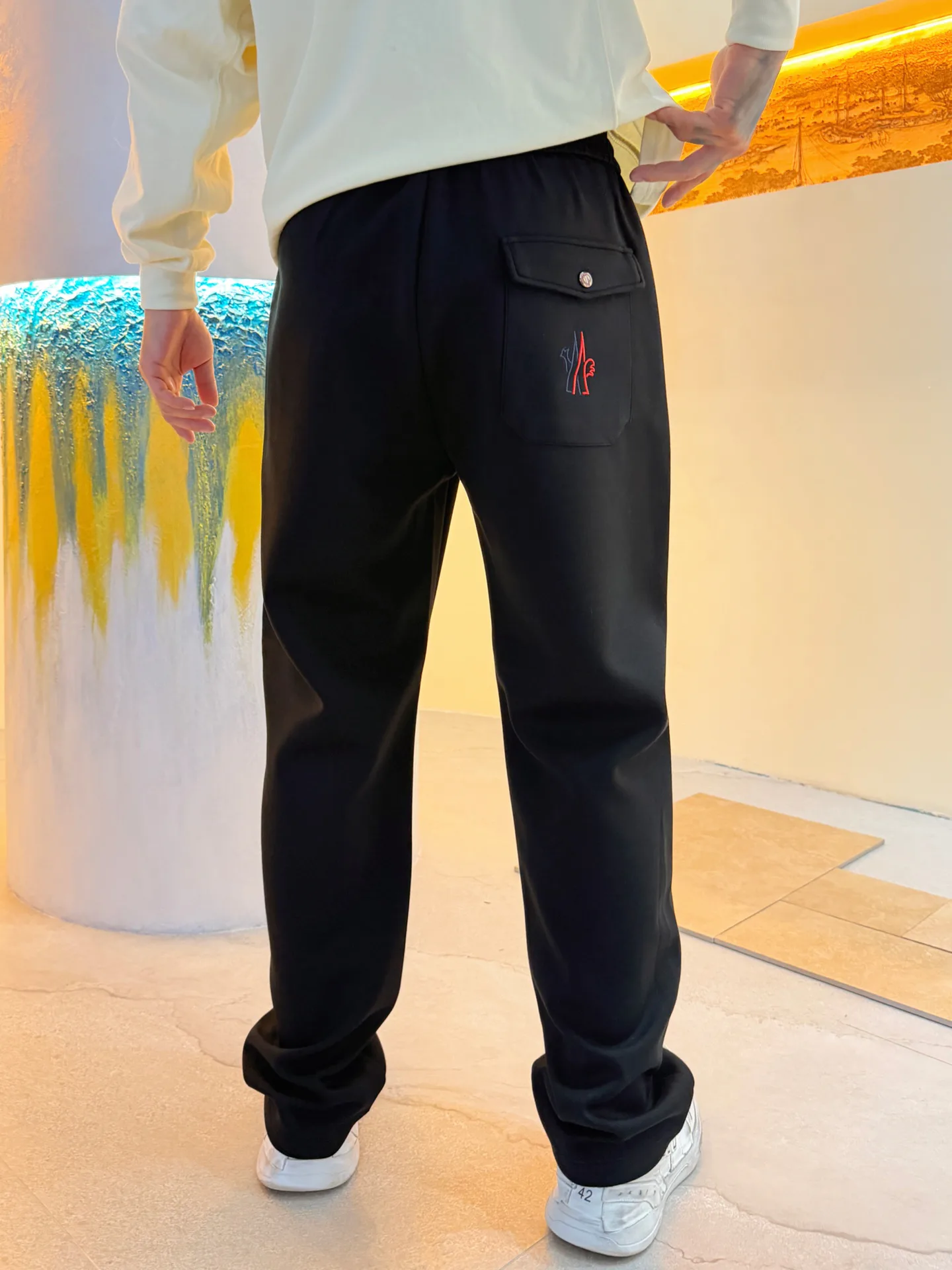 Men's Trousers MONCLER 18197189