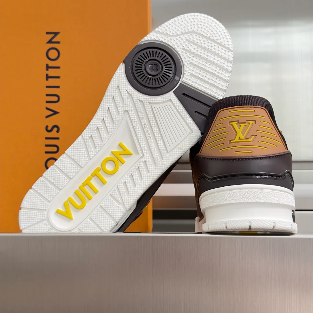 Men's Sneakers LOUIS VUITTON 17772027