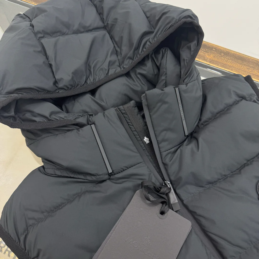 Women's Vests MONCLER 18001989