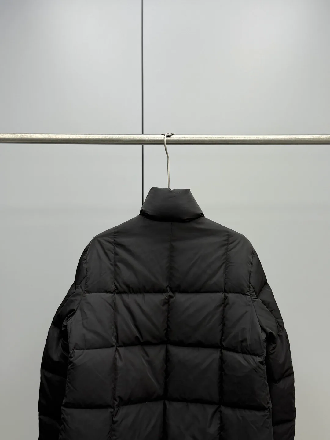 Women's Jackets And Down Jackets MONCLER 18016653