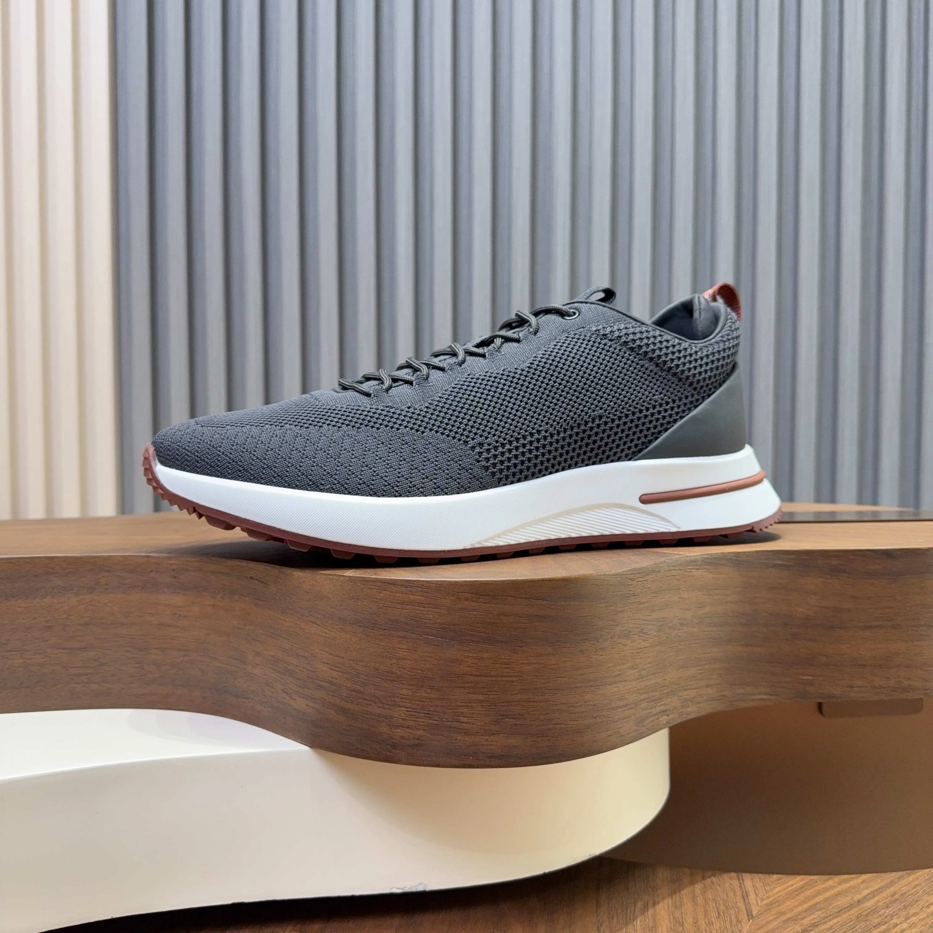 Men's Sneakers LORO PIANA 18250719