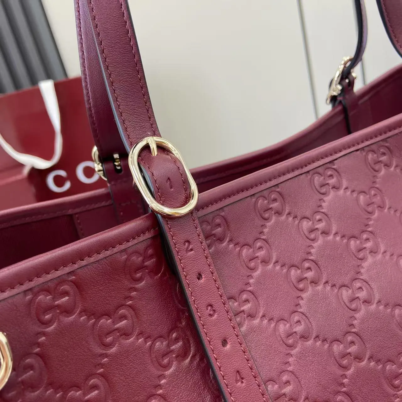 Women's Classic Handbags GUCCI 18350144