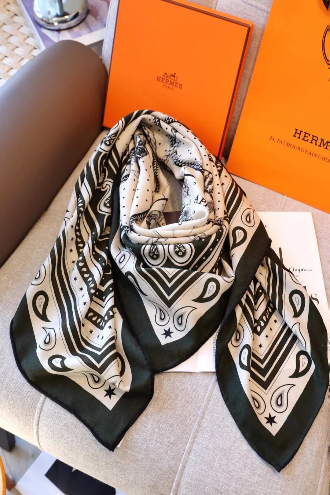 Silk Scarves HERMES 18093515