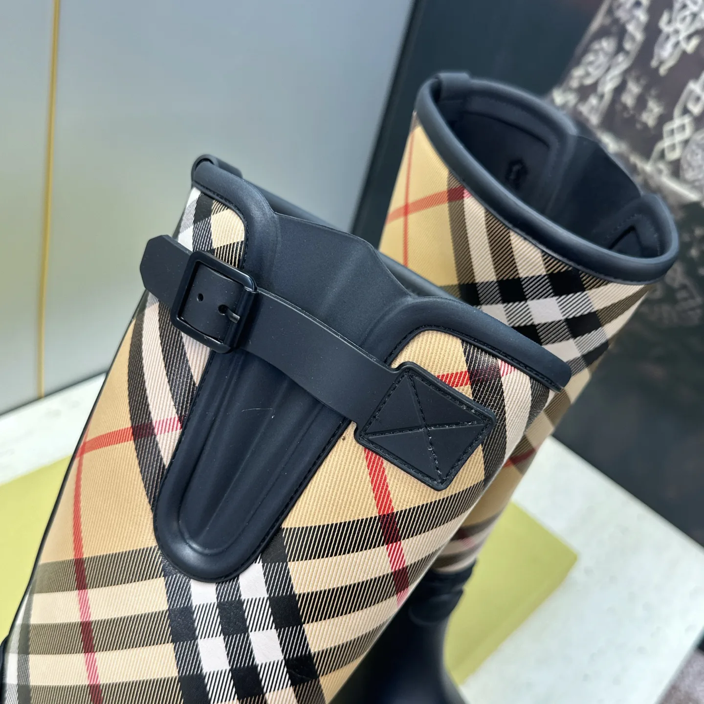 Women's Boots BURBERRY 18235847