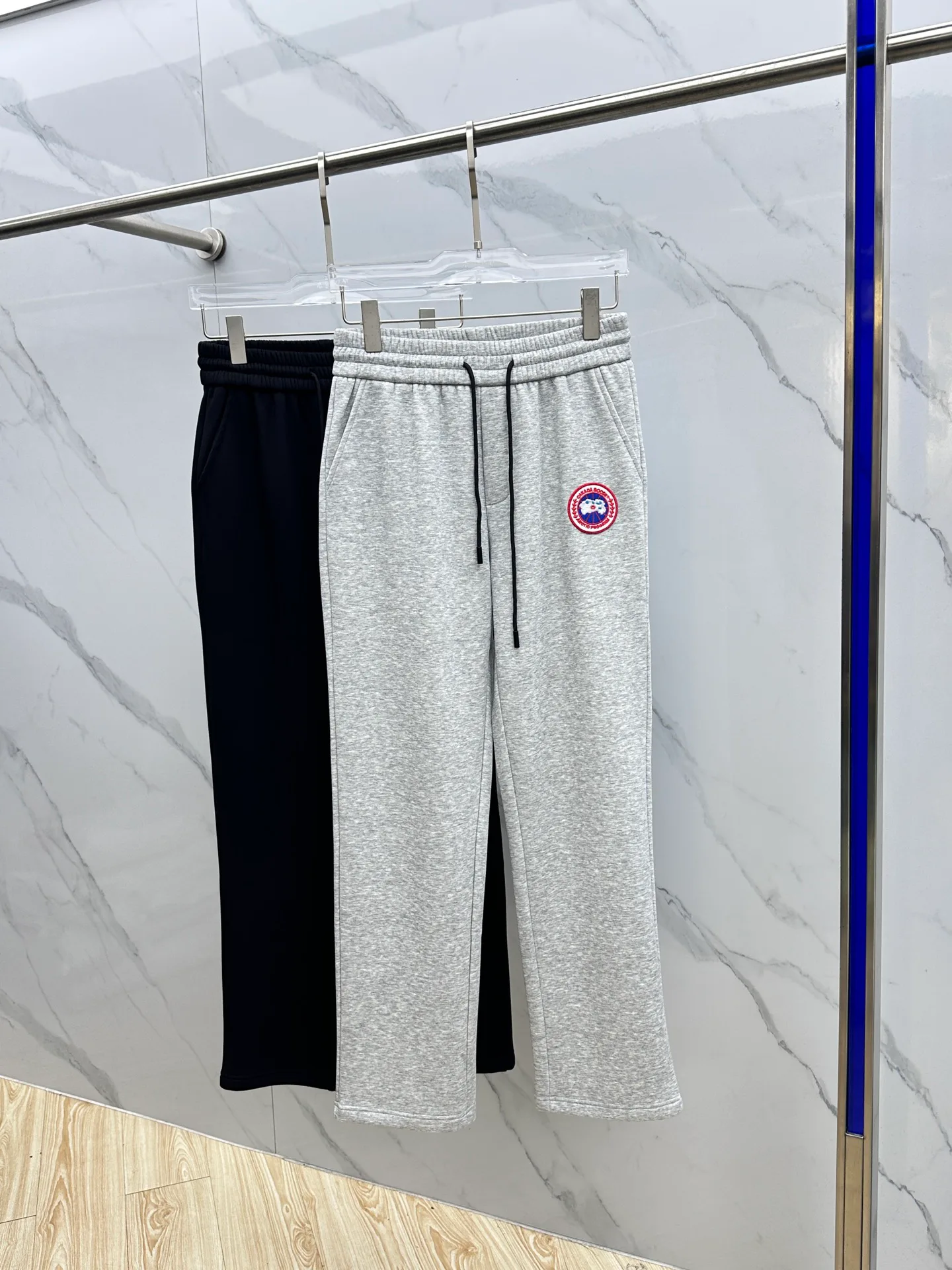 Men's Trousers CANADA GOOSE 18246688
