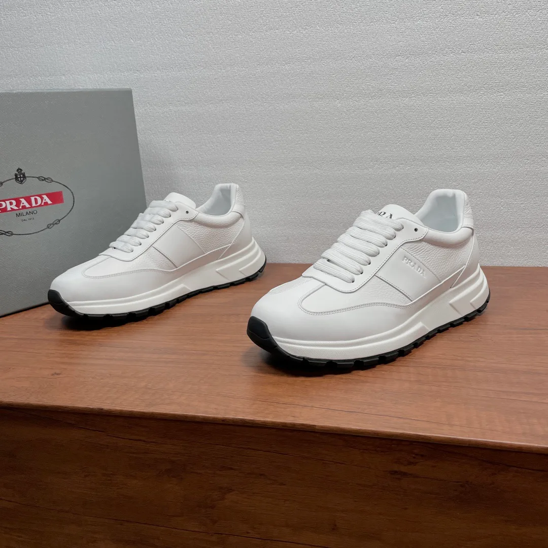Men's Sneakers PRADA 17542578