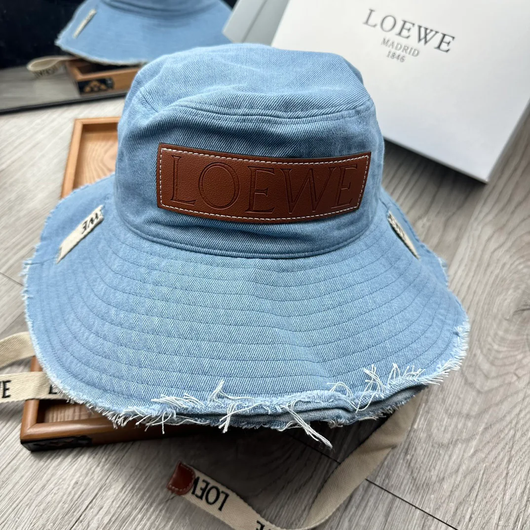 Hats LOEWE 17604778