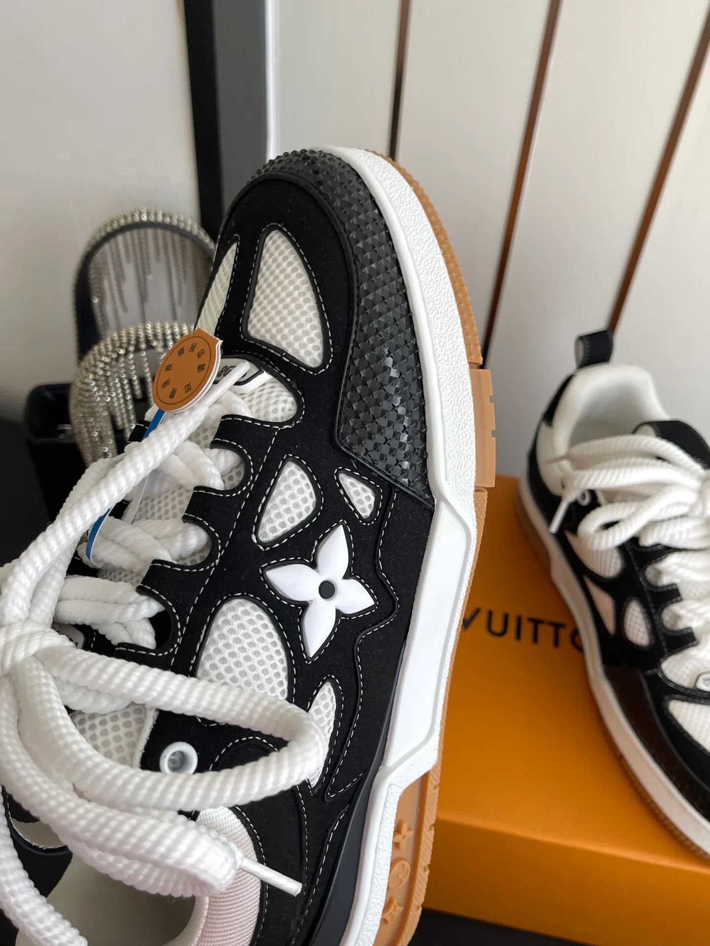 Women's Sneakers LOUIS VUITTON 17908532