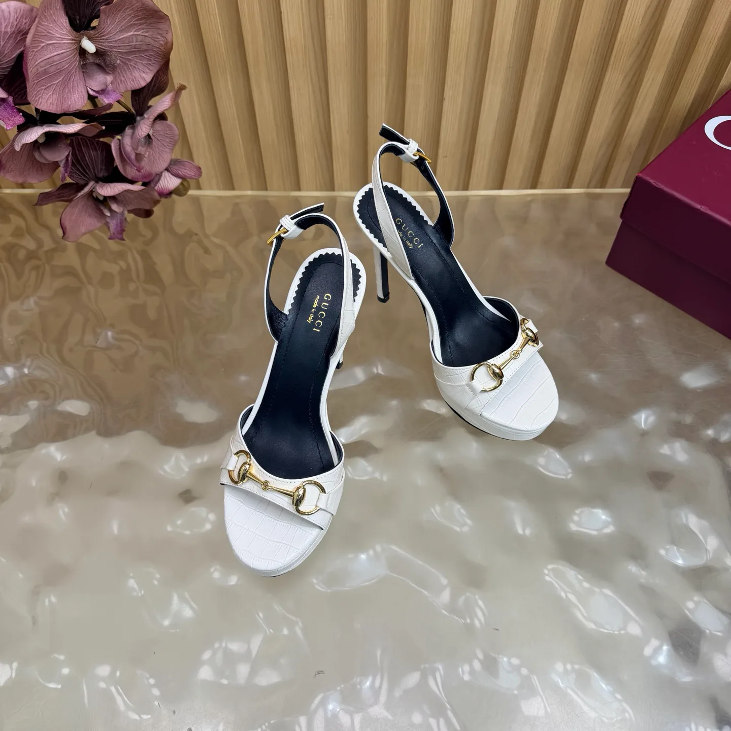 Women's Open-Toe Sandals GUCCI 17467489